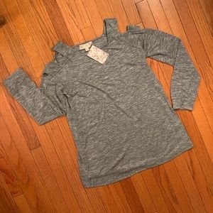 Cold Shoulder Shirt, Sz L